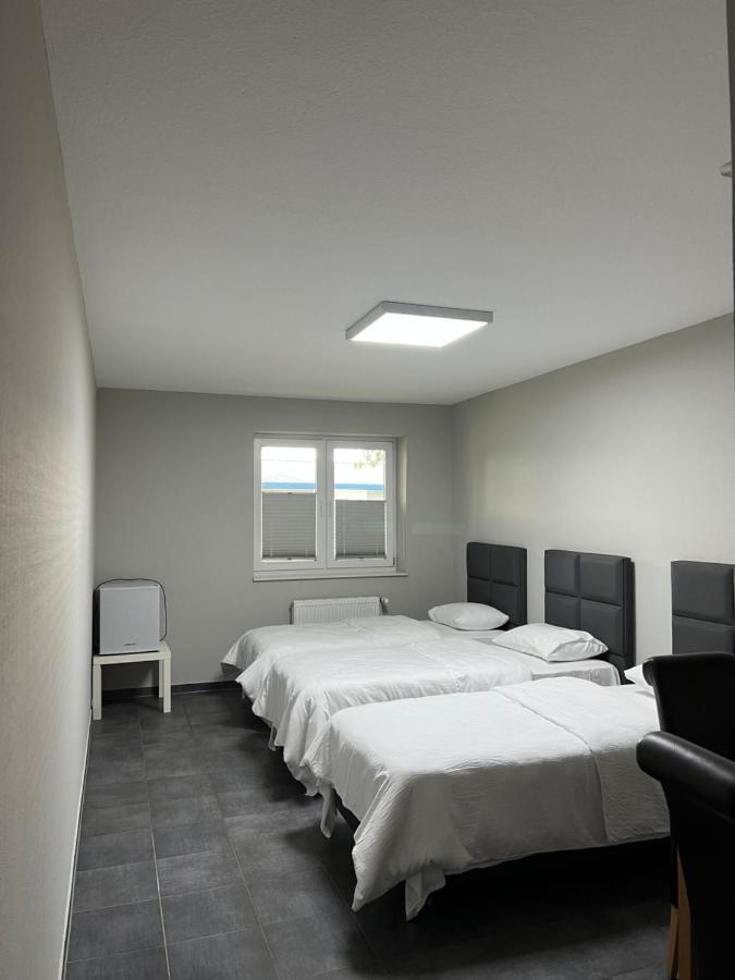 Motel Am Outletcenter Neumünster Екстериор снимка